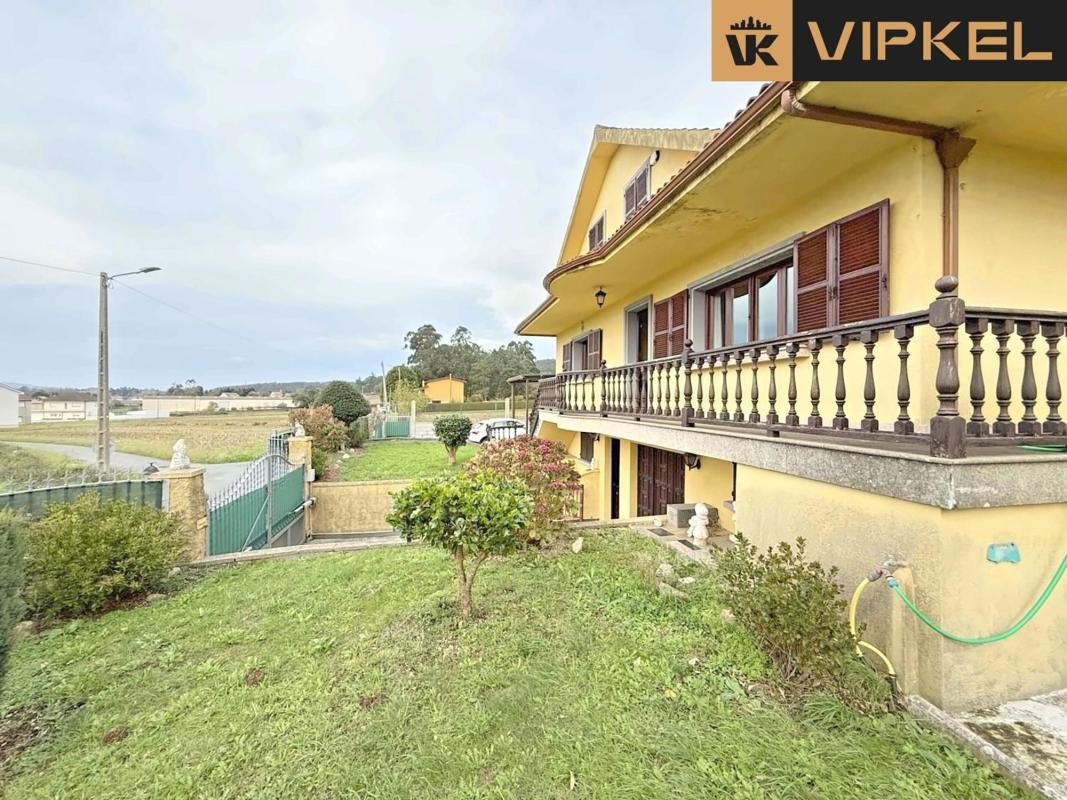Sale of independent chalet in Quintáns, Carballo
 photo 2