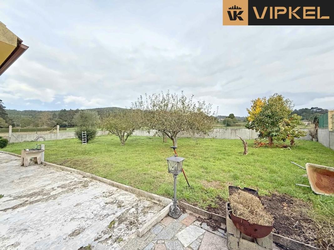 Sale of independent chalet in Quintáns, Carballo
 photo 4