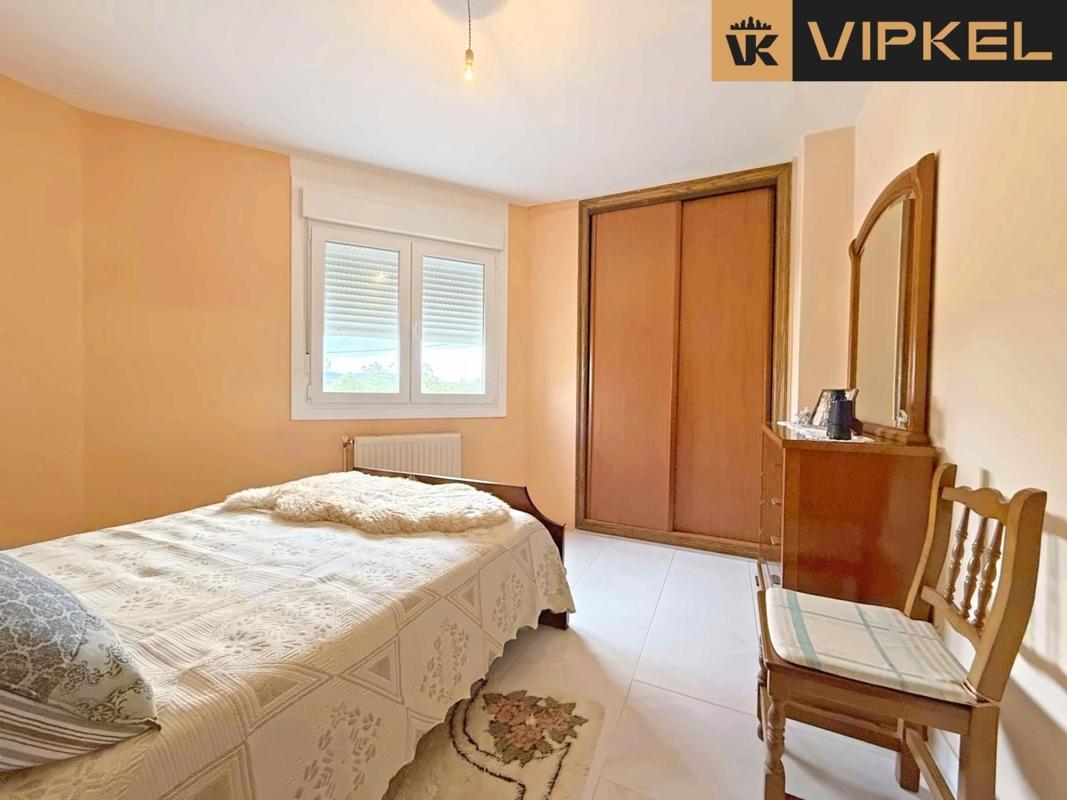 Sale of independent chalet in Calle Alcalde Bolón, Carballo
 photo 5