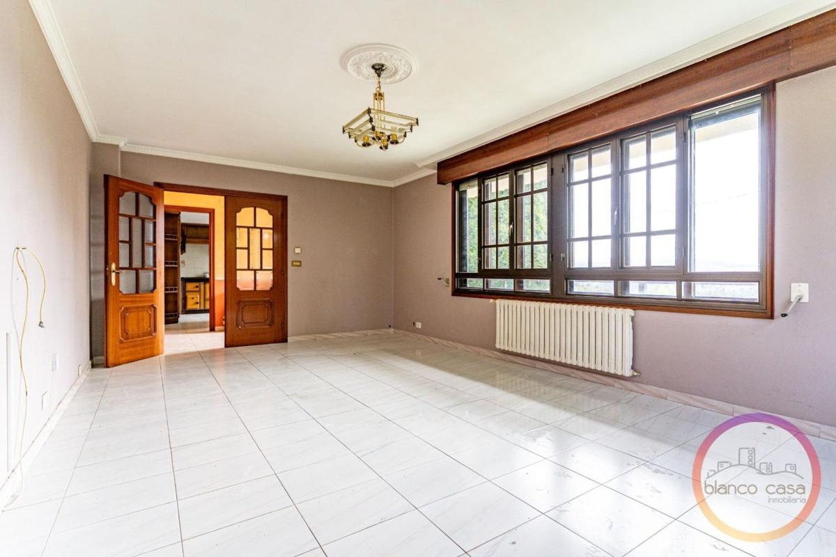 Sale of independent chalet in Carballo, Carballo
photo 4
