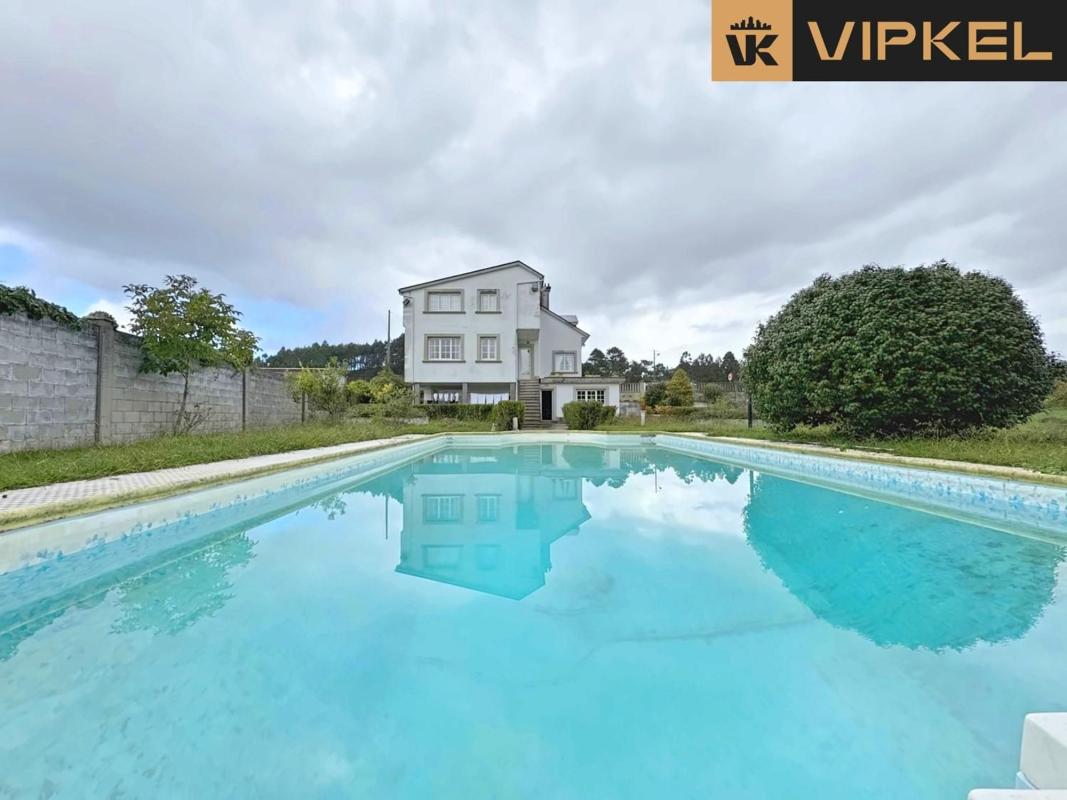 Продажа отдельного шале в Aldeola, Мальпика-де-Бергантиños photo 1