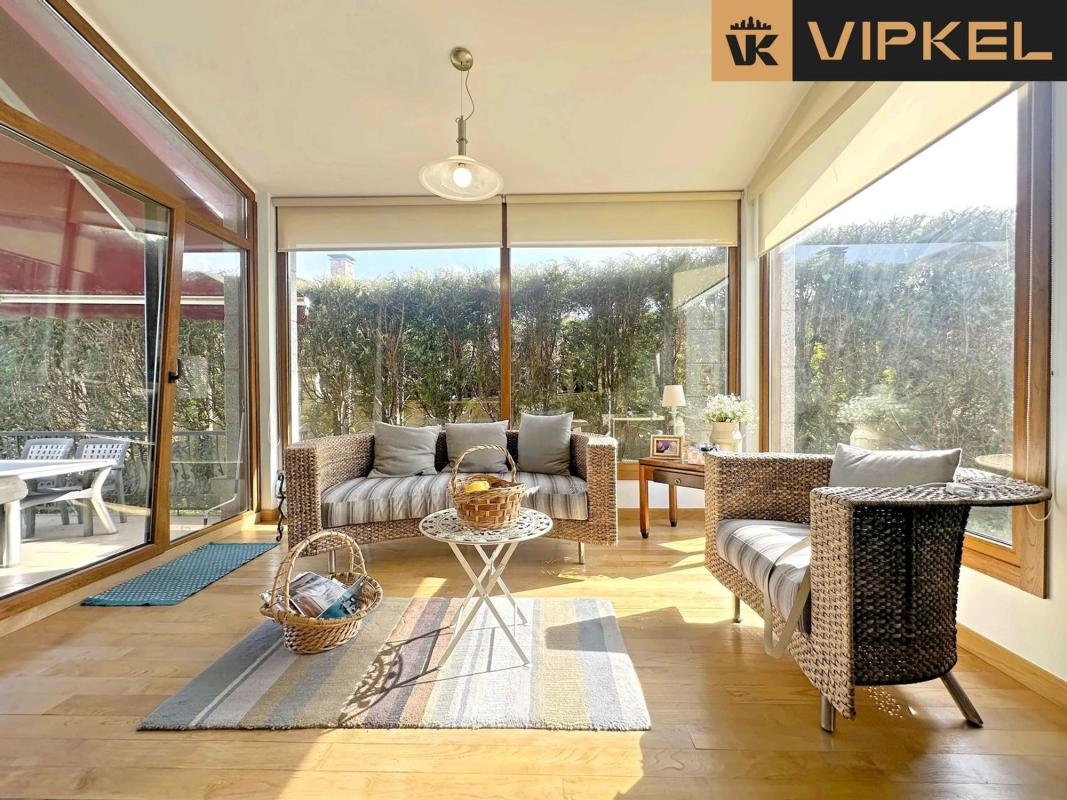 Sale of independent chalet in Camino xeoane da, Carballo
 photo 5