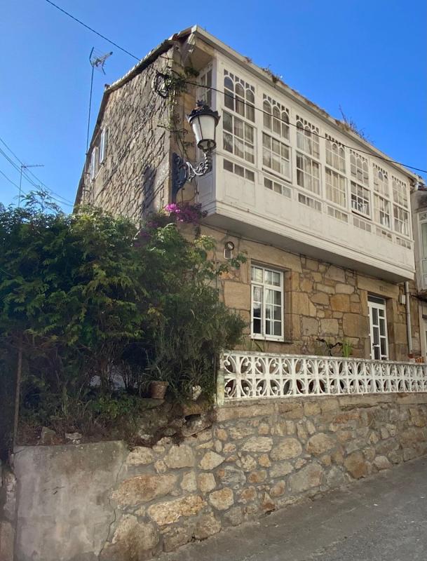 Properties for sale and rent in Spain photo 1