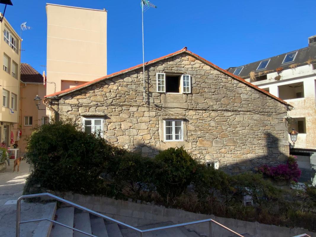 Properties for sale and rent in Spain photo 3