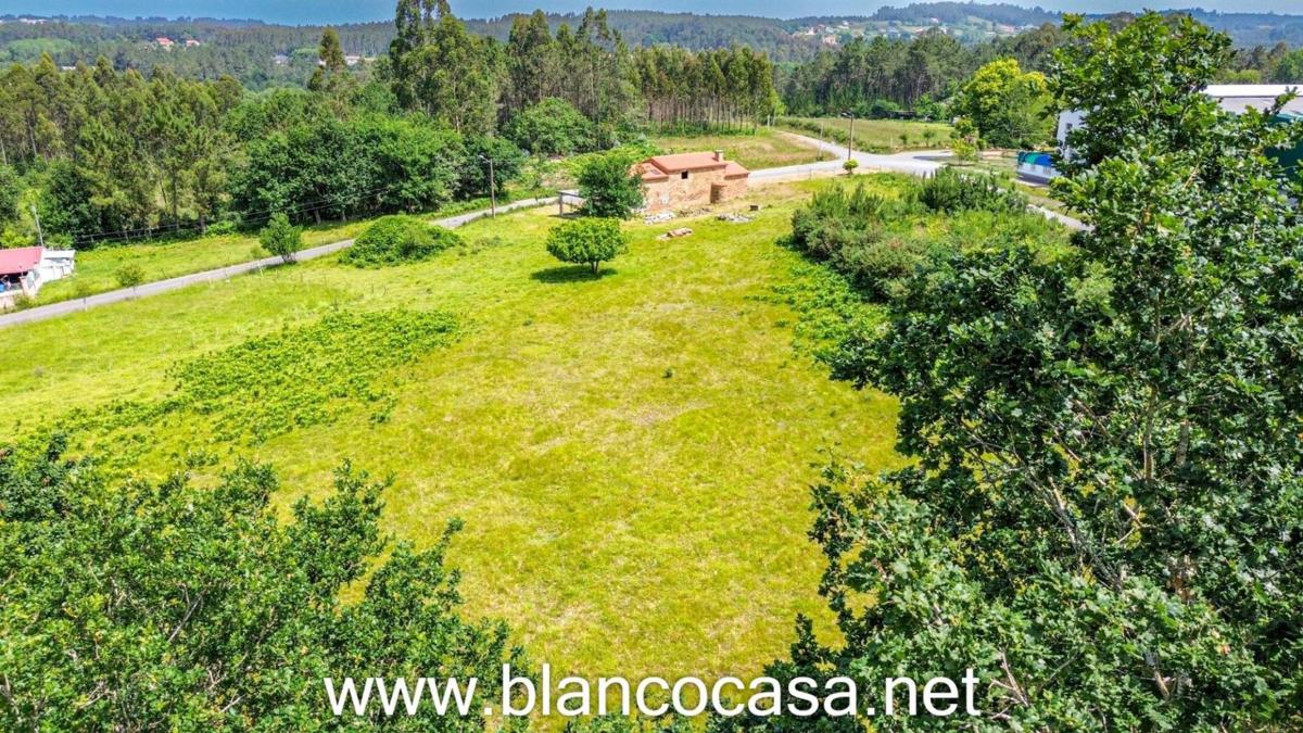 Sale of independent chalet in Carballo, Carballo
photo 2