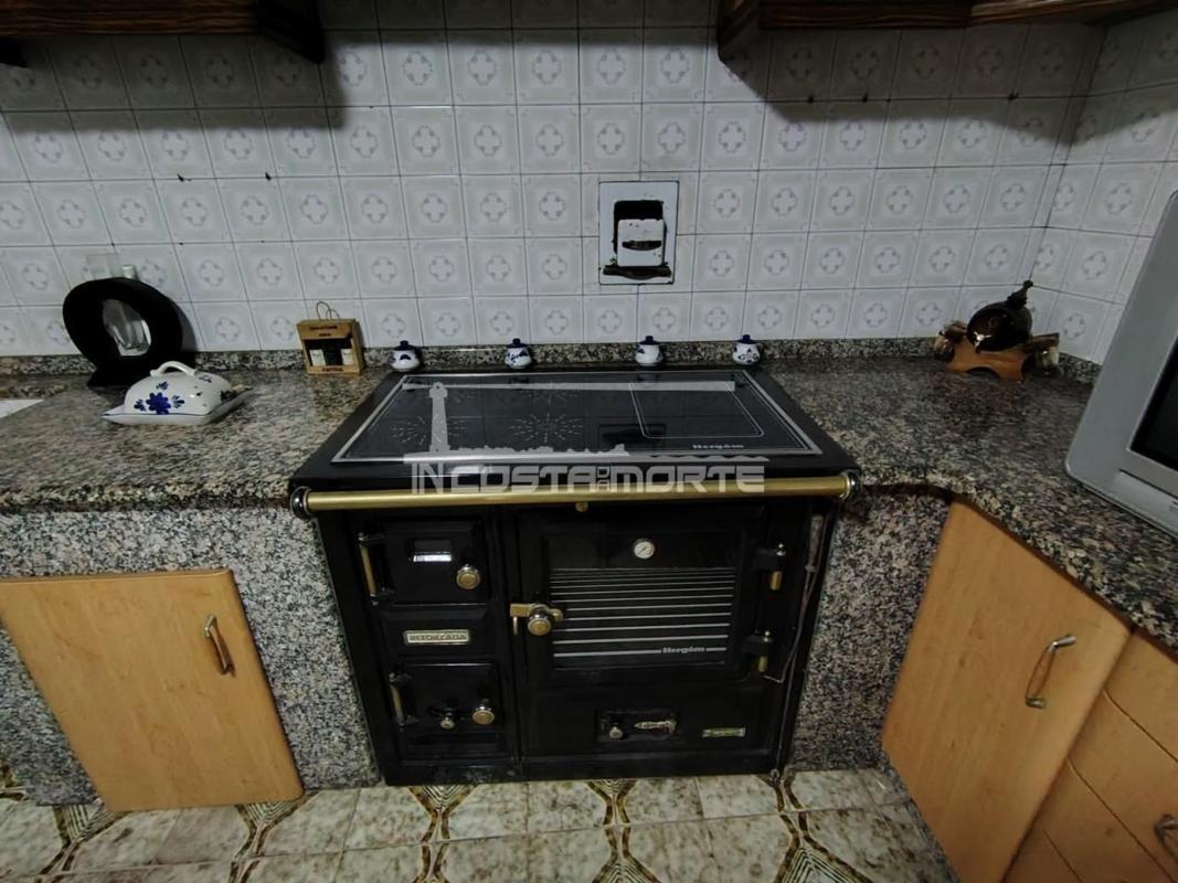 Продажа отдельного шале в  Ponteceso, Понтесесо photo 5
