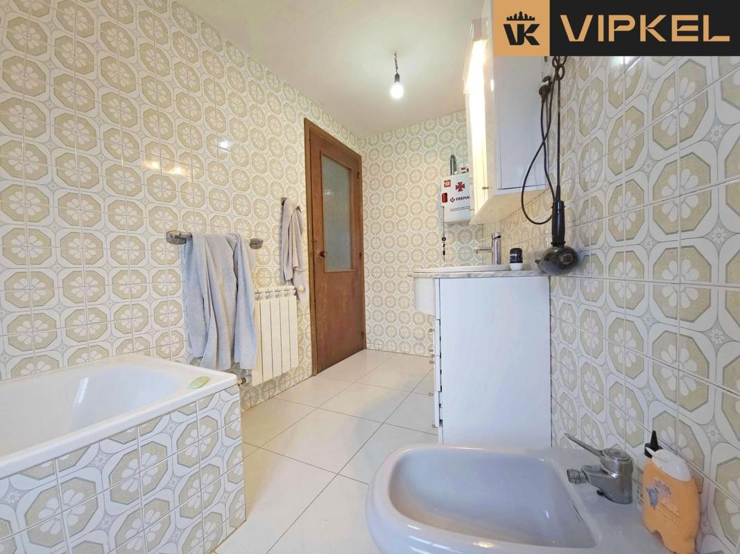 Продажа отдельного шале в Lestón, Користанко photo 4