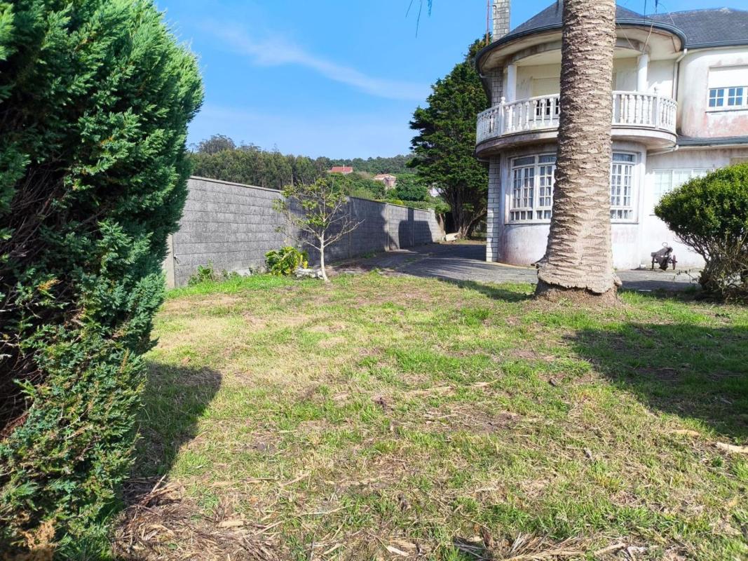 Продажа отдельного шале в Lugar de Seaia, Мальпика-де-Бергантиños photo 3