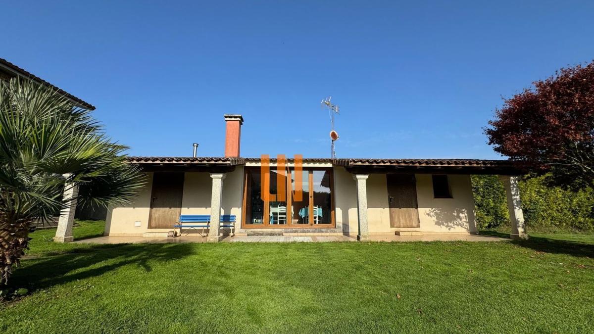 Sale of independent chalet in Camino Lg Xeoane da Estrada, Carballo
photo 5