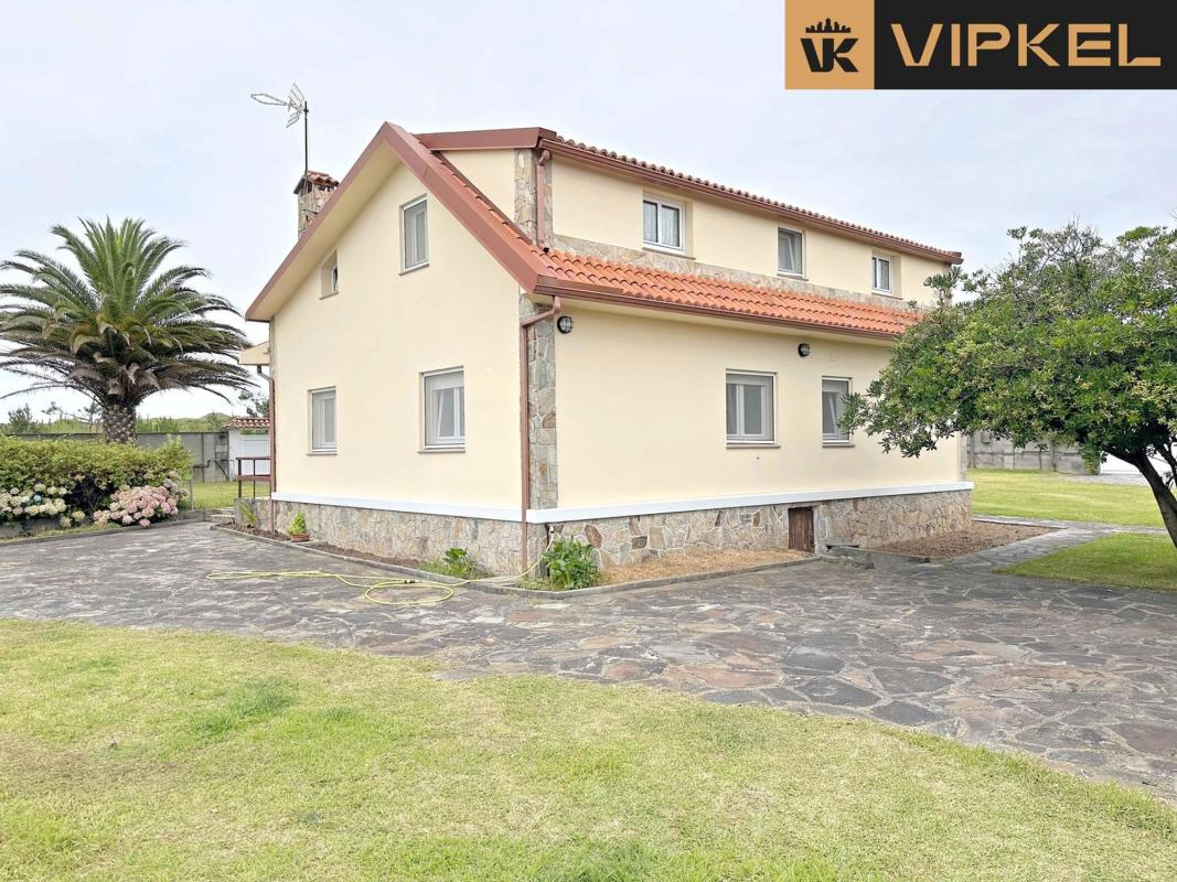 Sale of independent chalet in Calle do Pinar, Carballo
 photo 5