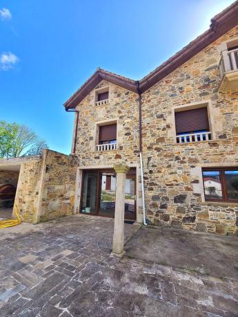 Casa independiente en calle Cuñarros, 4 thumbnail 1