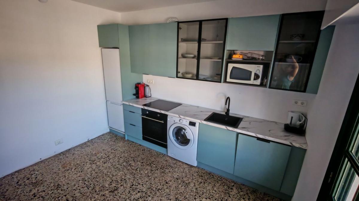 Venta de chalet adosado en Carretera N VI Campolongo, 152 , Pontedeume photo 2
