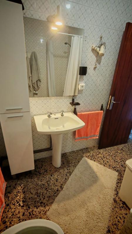 Venta de chalet adosado en Carretera N VI Campolongo, 152 , Pontedeume photo 4