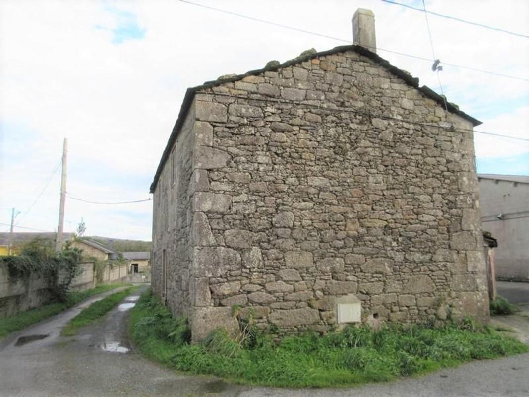 Sale of independent chalet in A Capela, The Chapel
 photo 2