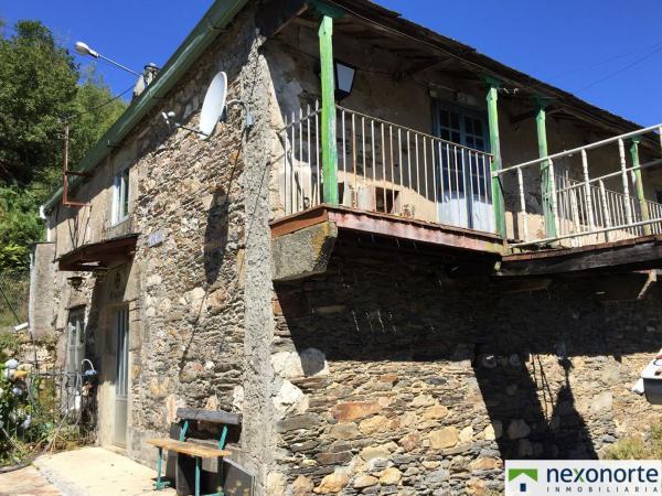 Casa de pueblo photo 1