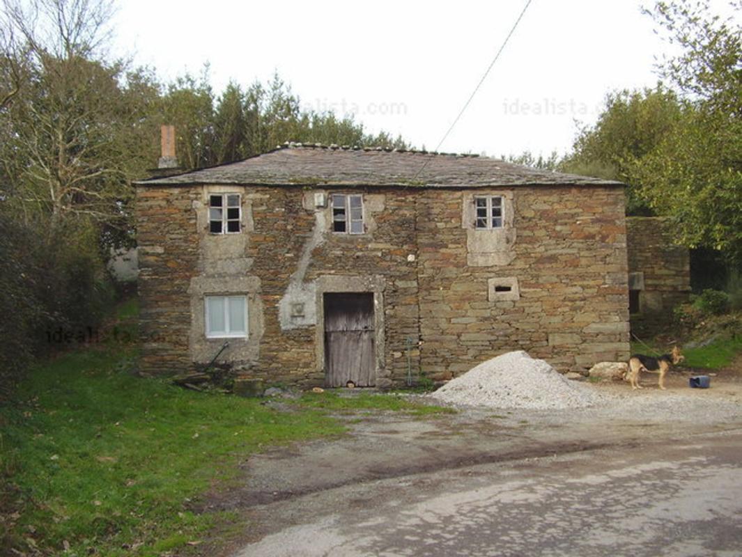 Sprzedaż niezależnego domku jednorodzinnego w Calle Val de Xestoso, 1, Monfero photo 1