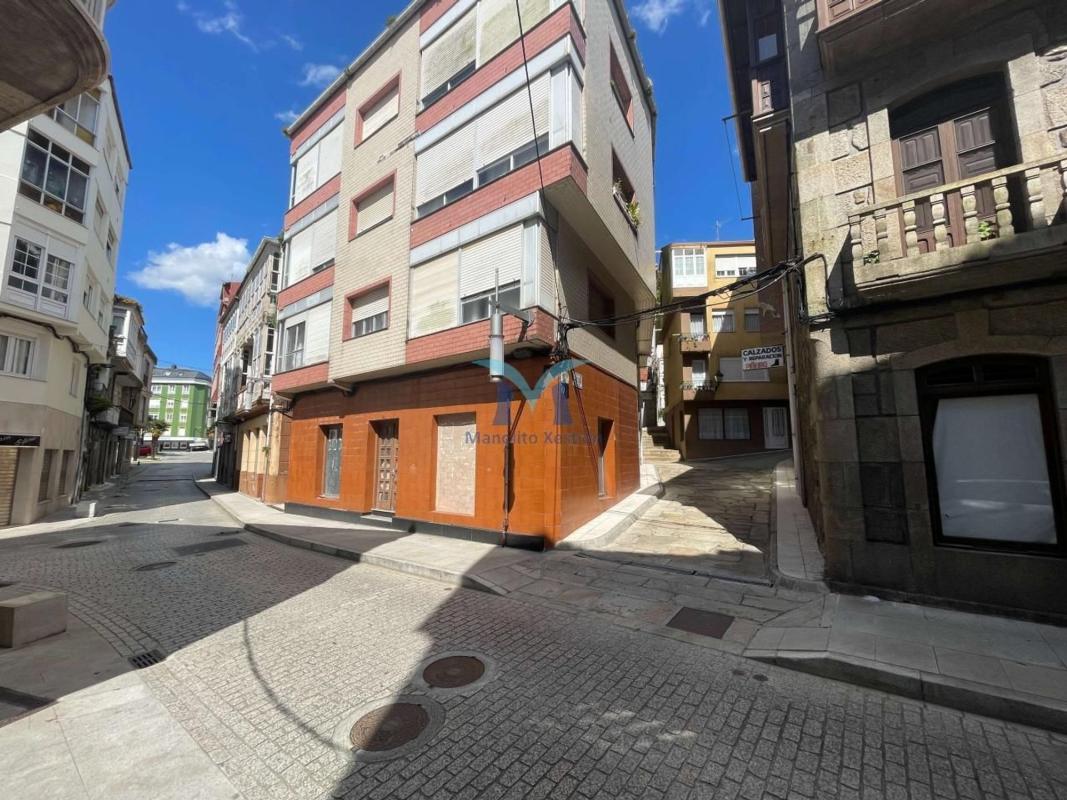 Sprzedaż niezależnego domku jednorodzinnego w Calle Alvarellos Berrocal, 15, Cee photo 2