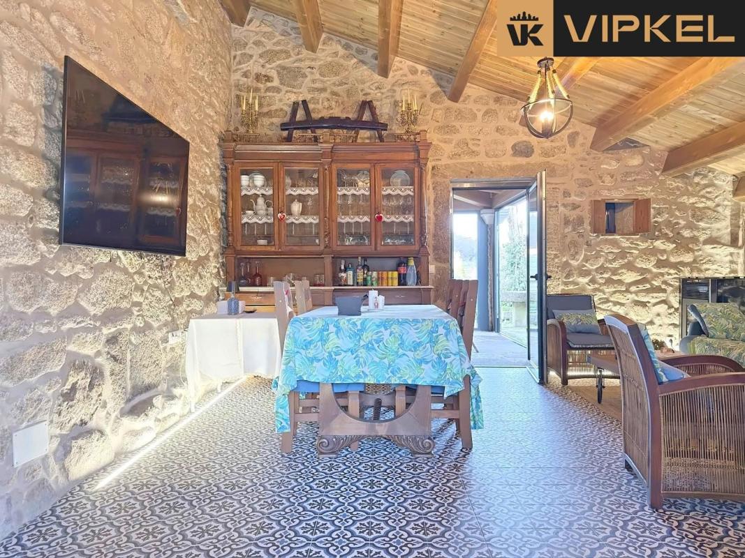 Sale of independent chalet in Figueiroa, Dumbria
 photo 5