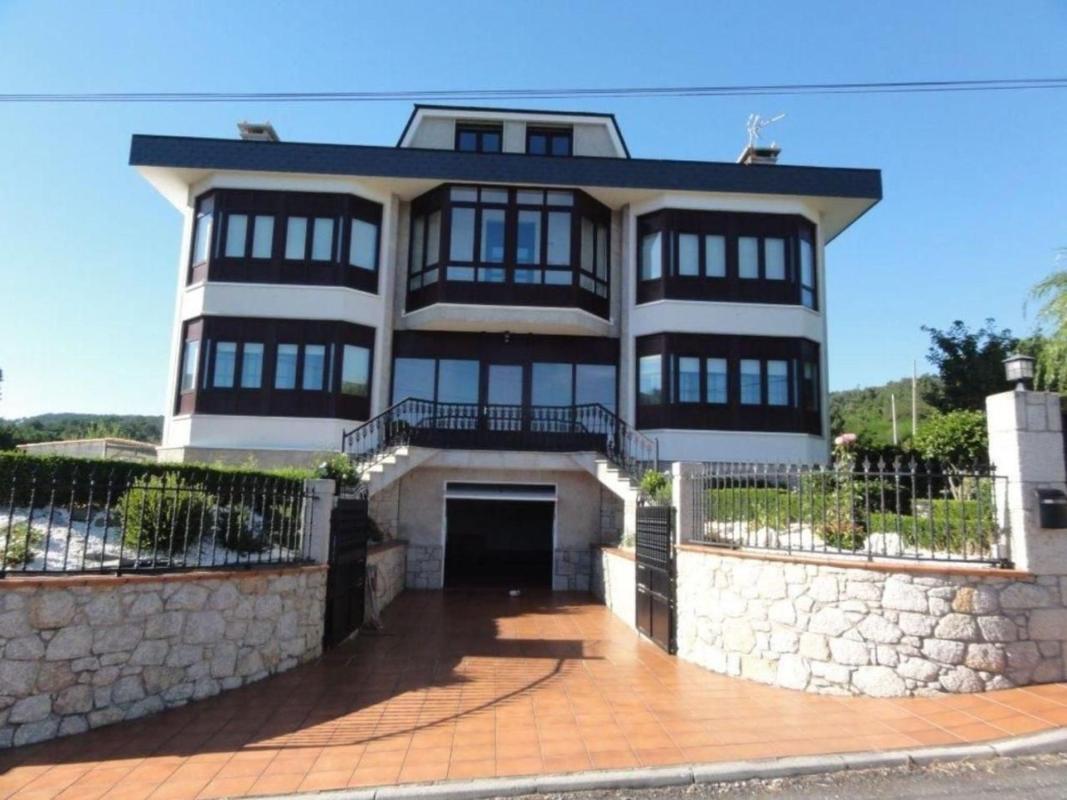 Sale of independent chalet in Calle Xesteira, 16, Fisterra
photo 1
