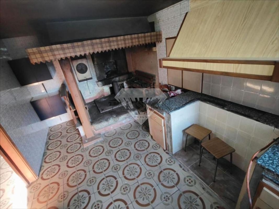 Продажа отдельного шале в Callobre, Оза-Чесурас photo 1
