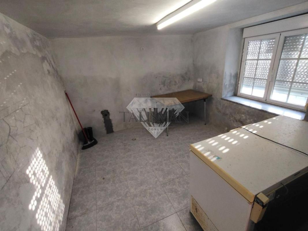Продажа отдельного шале в Callobre, Оза-Чесурас photo 2