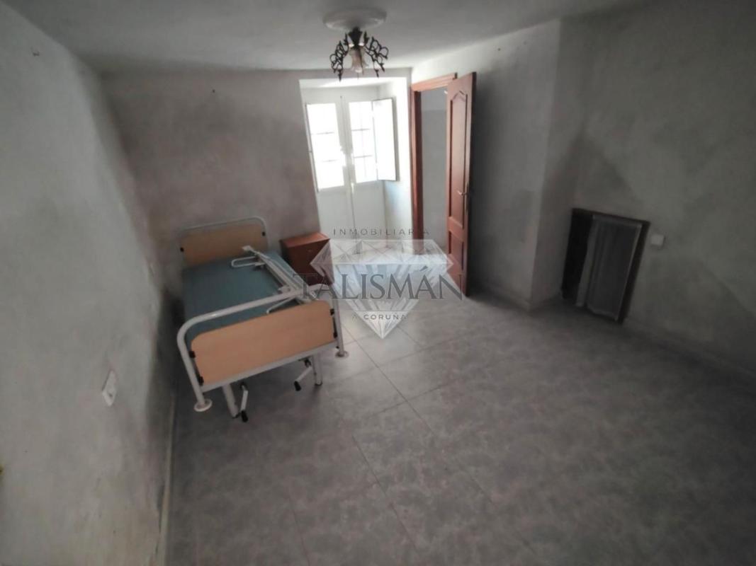 Продажа отдельного шале в Callobre, Оза-Чесурас photo 4