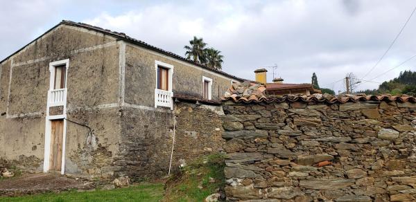 Casa de pueblo en Seixo thumbnail 1