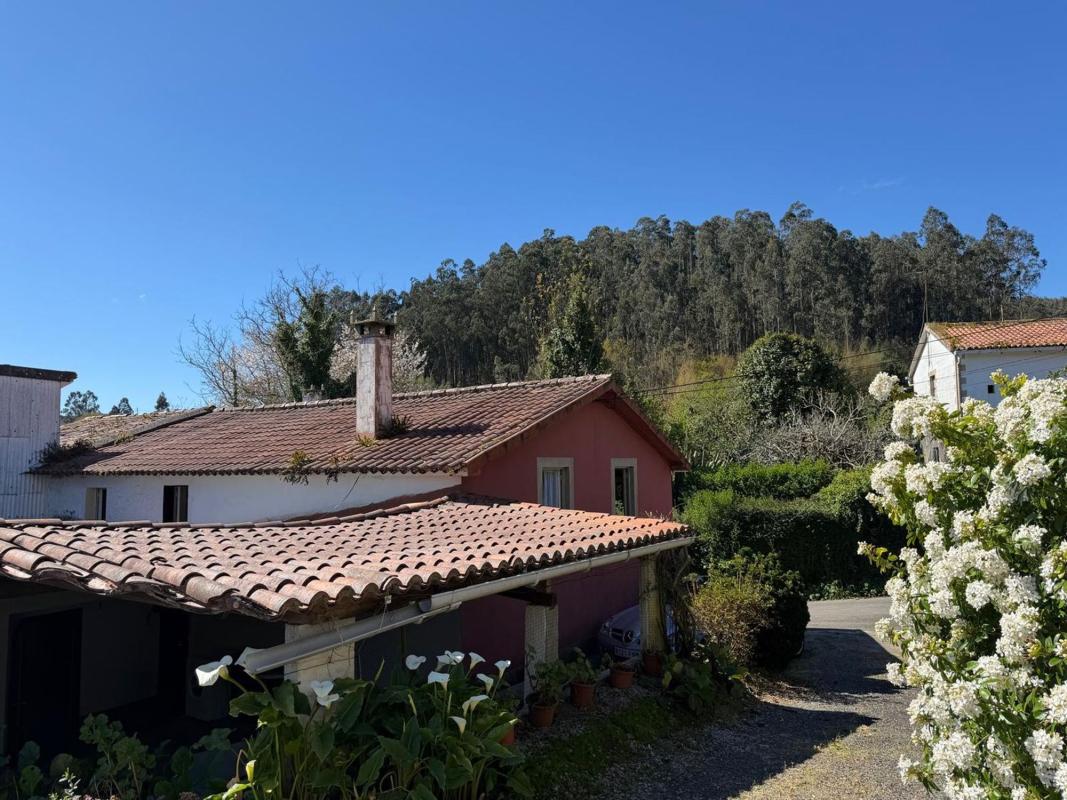 Sale of independent chalet in Lugar Oza, Oza-Cesuras
photo 2