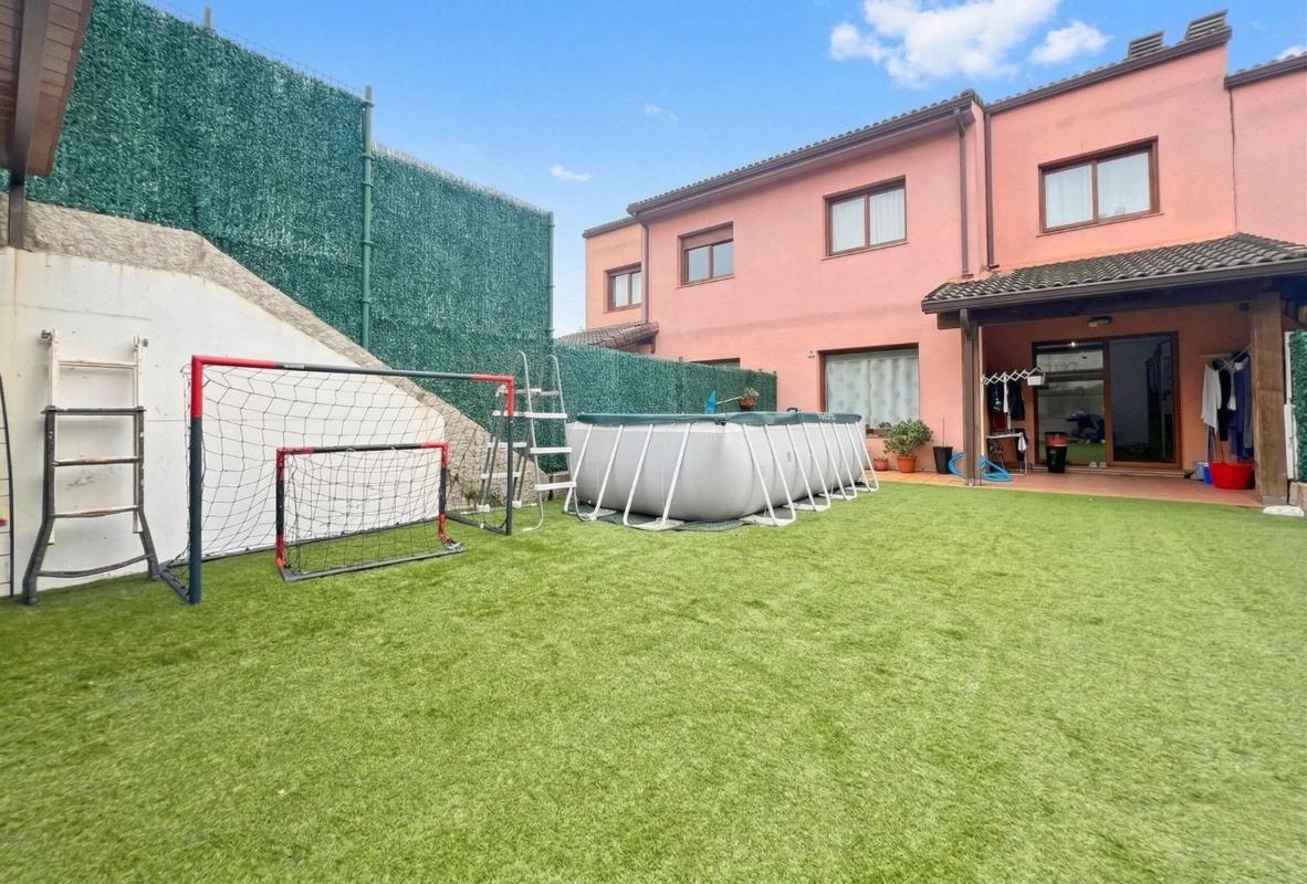 Venta de chalet adosado en A Penasca, 21 , Miño photo 1