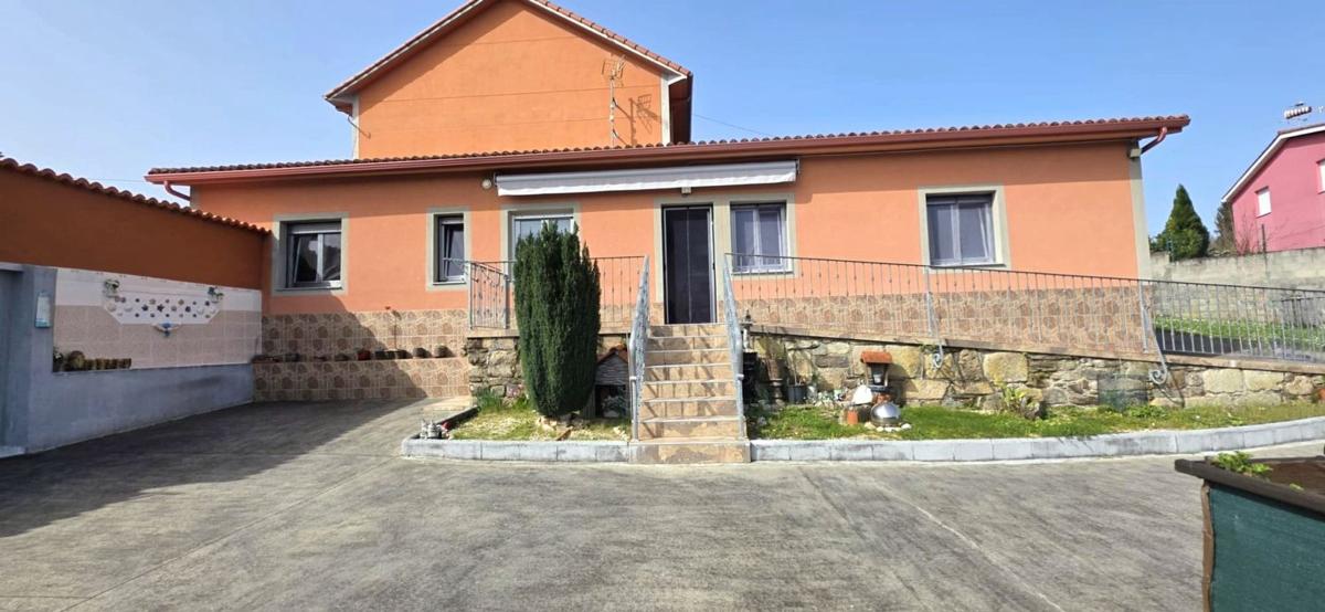 Properties for sale and rent in Spain photo 1
