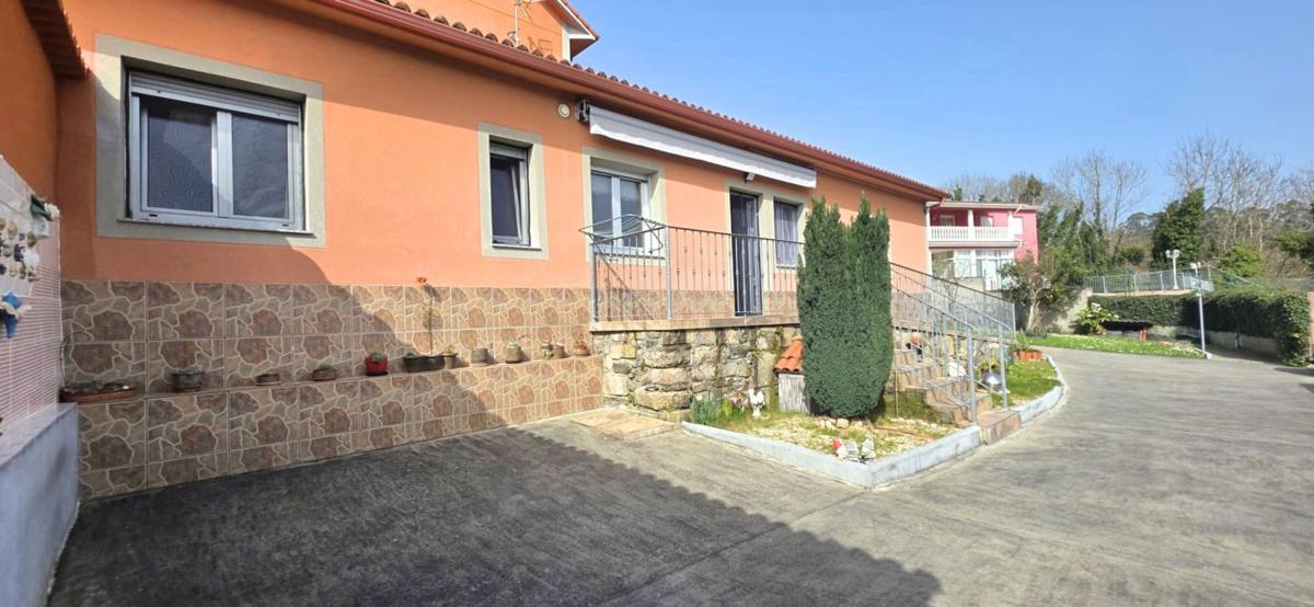 Properties for sale and rent in Spain photo 3