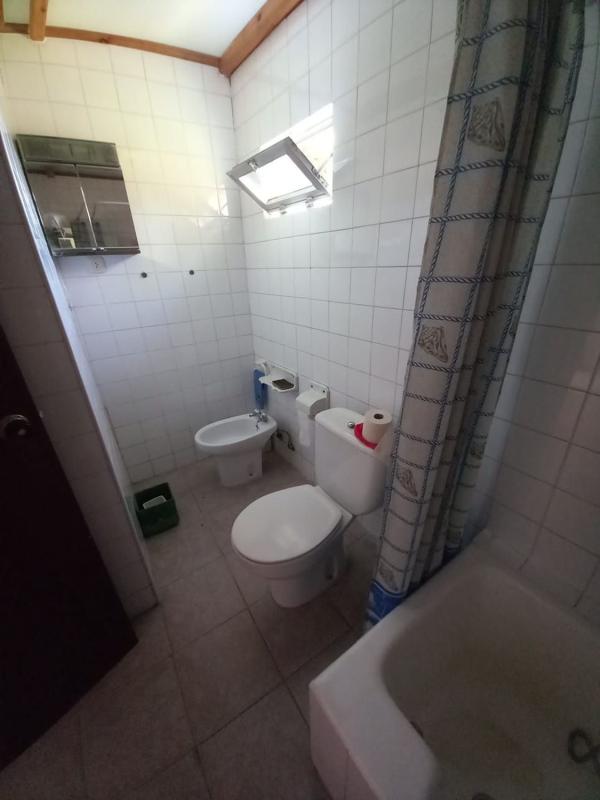 Sprzedaż niezależnego domku jednorodzinnego w A Devesela N 634, 1, Kurtis photo 5