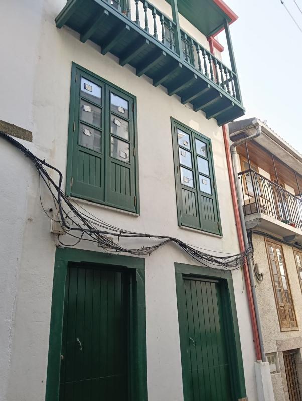 Venta de chalet adosado en  Calle Pescadería , Betanzos photo 2