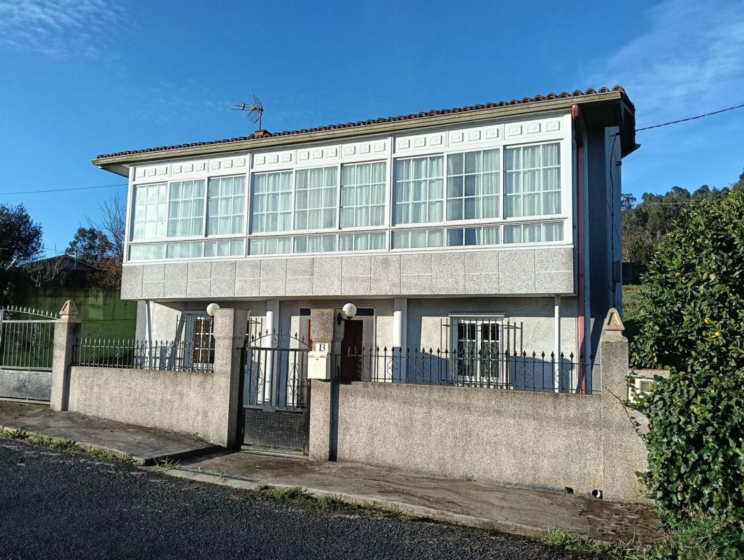 Sale of independent chalet in Coiroa, Oza-Cesuras
 photo 2