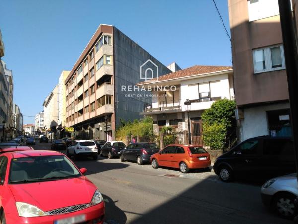 Casa independiente en avenida Jesús García Naveira thumbnail 2