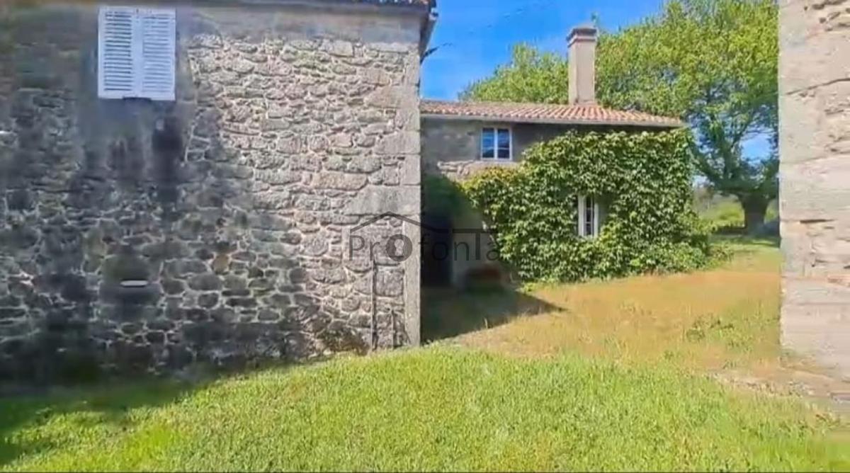 Продажа отдельного шале в Cerdelo, Аранга photo 3
