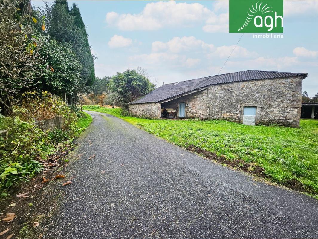 Sale of independent chalet in LG MUIÑOS, 5, Irixoa
photo 1