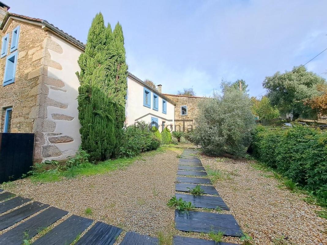 Sale of independent chalet in Lugar Chedas, Paderne
photo 1