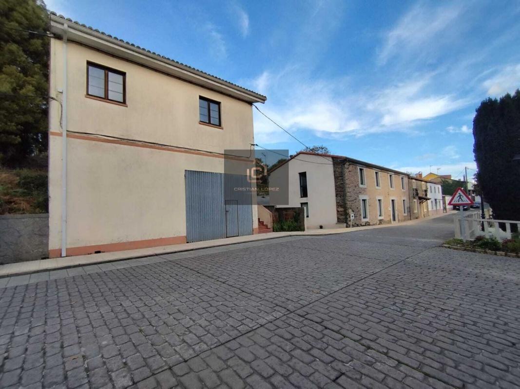 Sprzedaż niezależnego domku jednorodzinnego w Calle Concello, 30, Oza-Cesuras photo 3