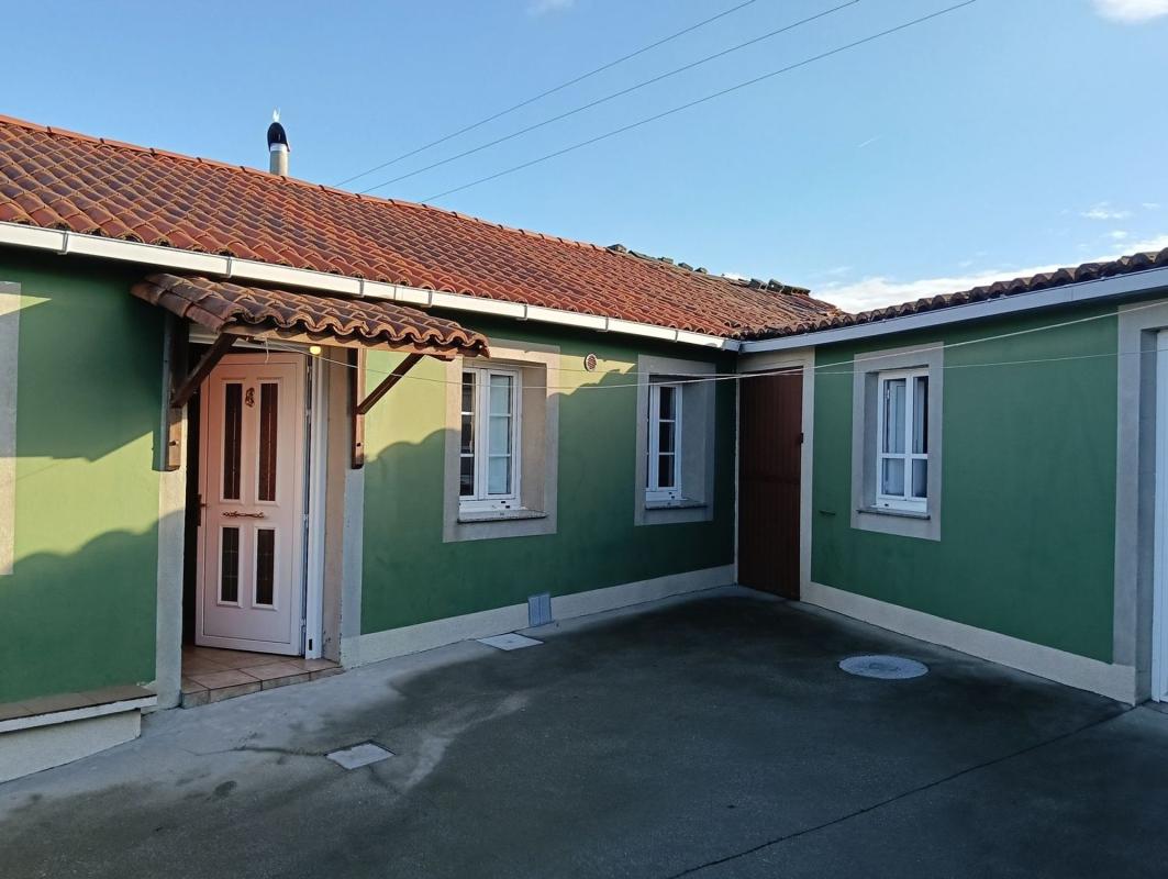 Продажа отдельного шале в Cruce Sesmonde, Виласантәр photo 5