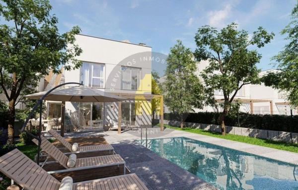 Chalet pareado en calle Abellos 4 photo 1