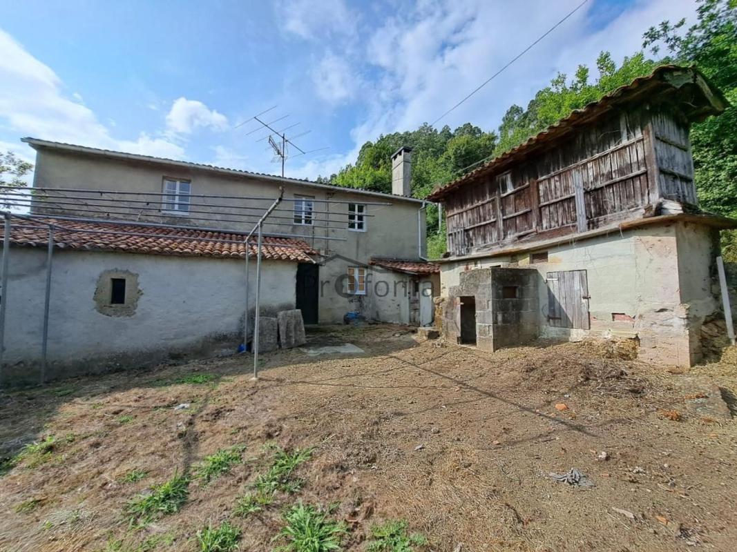 Продажа отдельного шале в  Lugar Sangorzo, Оза-Чесурас photo 2