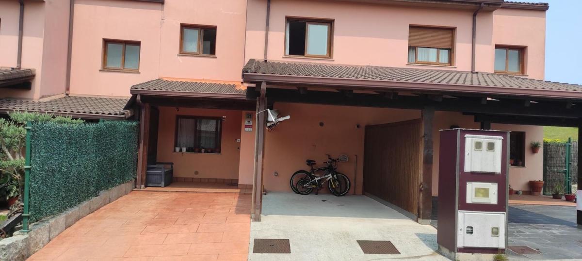 Venta de chalet adosado en A Penasca, 21 , Miño photo 1