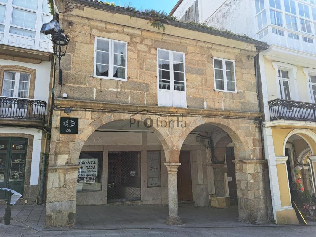 Venta de chalet adosado en  Plaza da Constitución , Betanzos photo 2