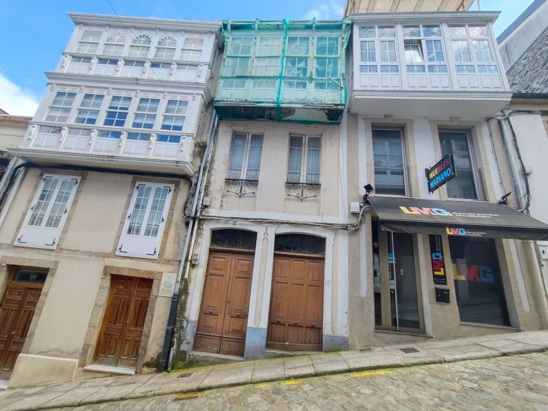 Venta de chalet adosado en Calle Ferreiros, 8 , Betanzos photo 1
