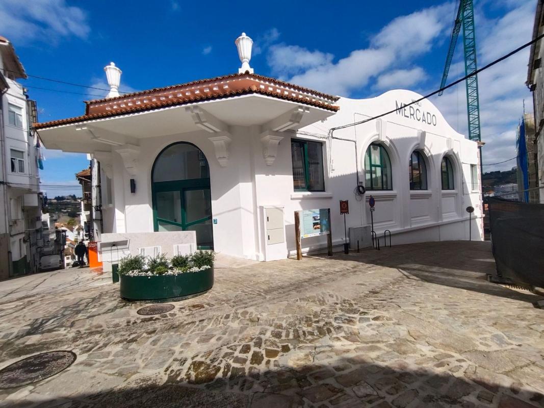 Venta de chalet adosado en Calle Ferreiros, 8 , Betanzos photo 4