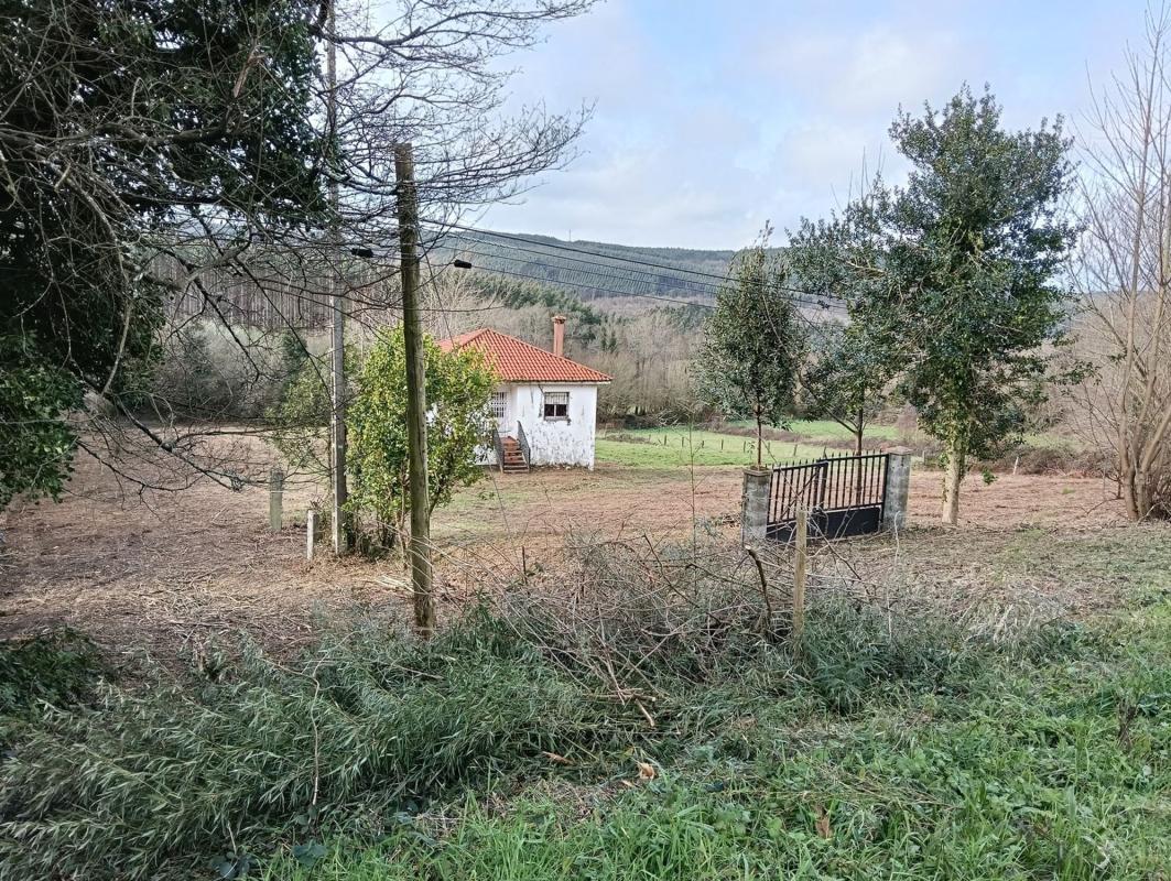 Sprzedaż niezależnego domku jednorodzinnego w Trasanquelos, Oza-Cesuras photo 3