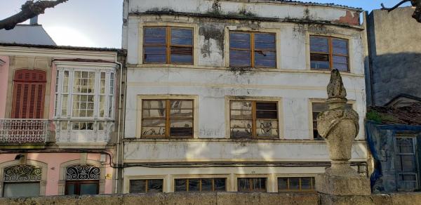 Chalet pareado en avenida Linares Rivas photo 3