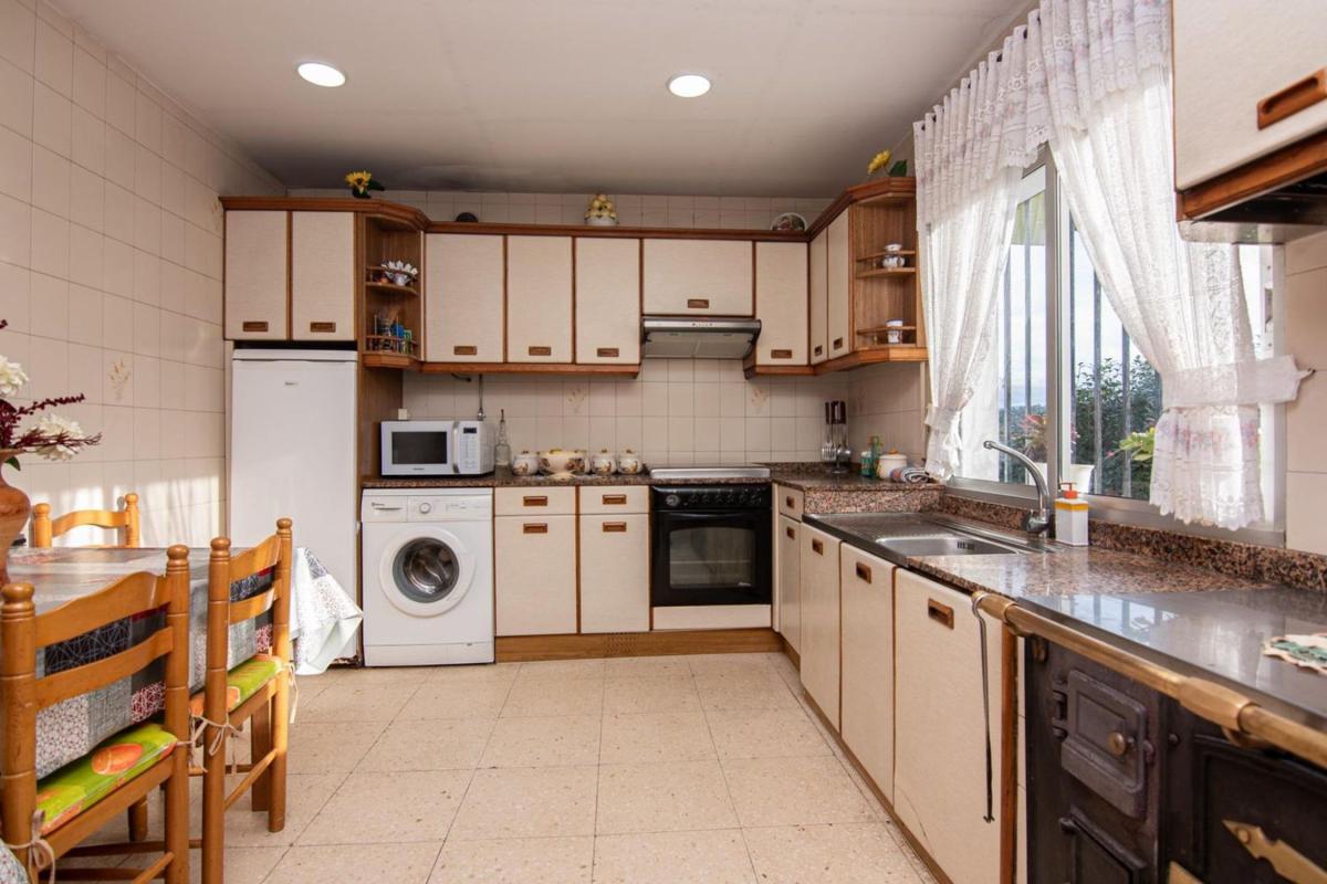 Sale of independent chalet in CP-2702, Coiros
photo 4