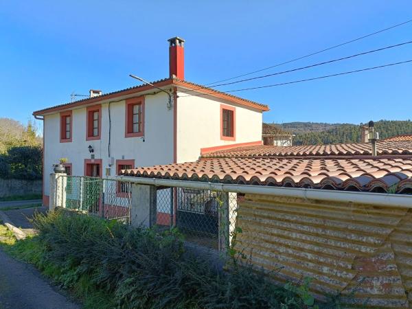 Chalet adosado en Coiroa photo 1